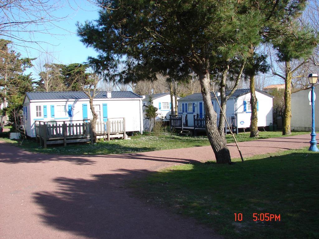 Camping Barataud Hotel Saint-Denis-d'Oleron Exterior photo
